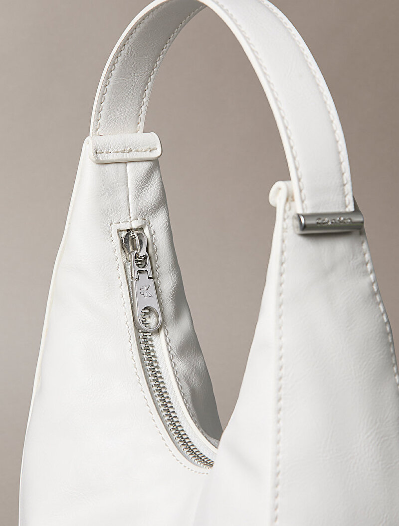 Calvin Klein Beyaz Renkli Kadın Buckle Small Omuz Çantası