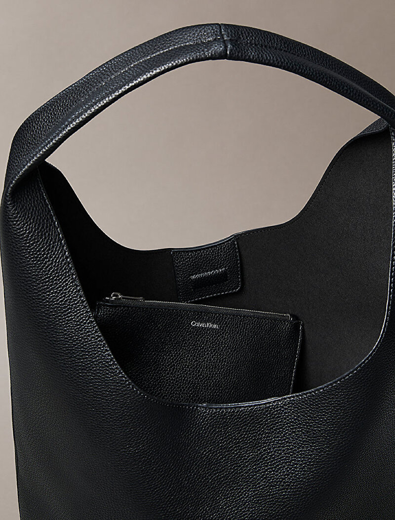 Calvin Klein Siyah Renkli Kadın Slouchy Pebble Omuz Çantası
