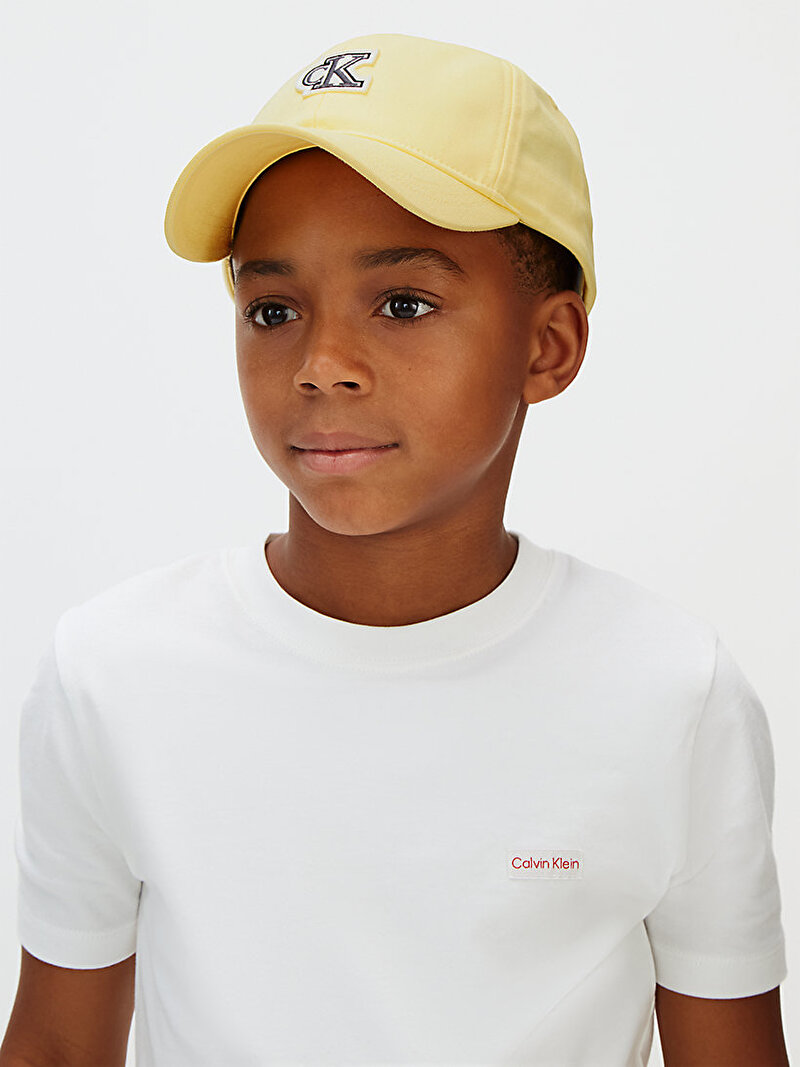 Calvin Klein Sarı Renkli Çocuk Unisex CK Badge Şapka