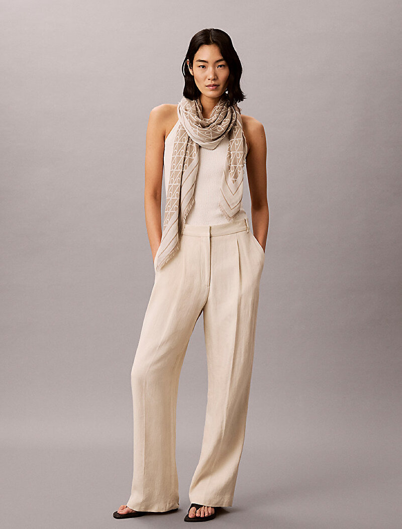 Calvin Klein Bej Renkli Kadın Emblem Jacquard Atkı