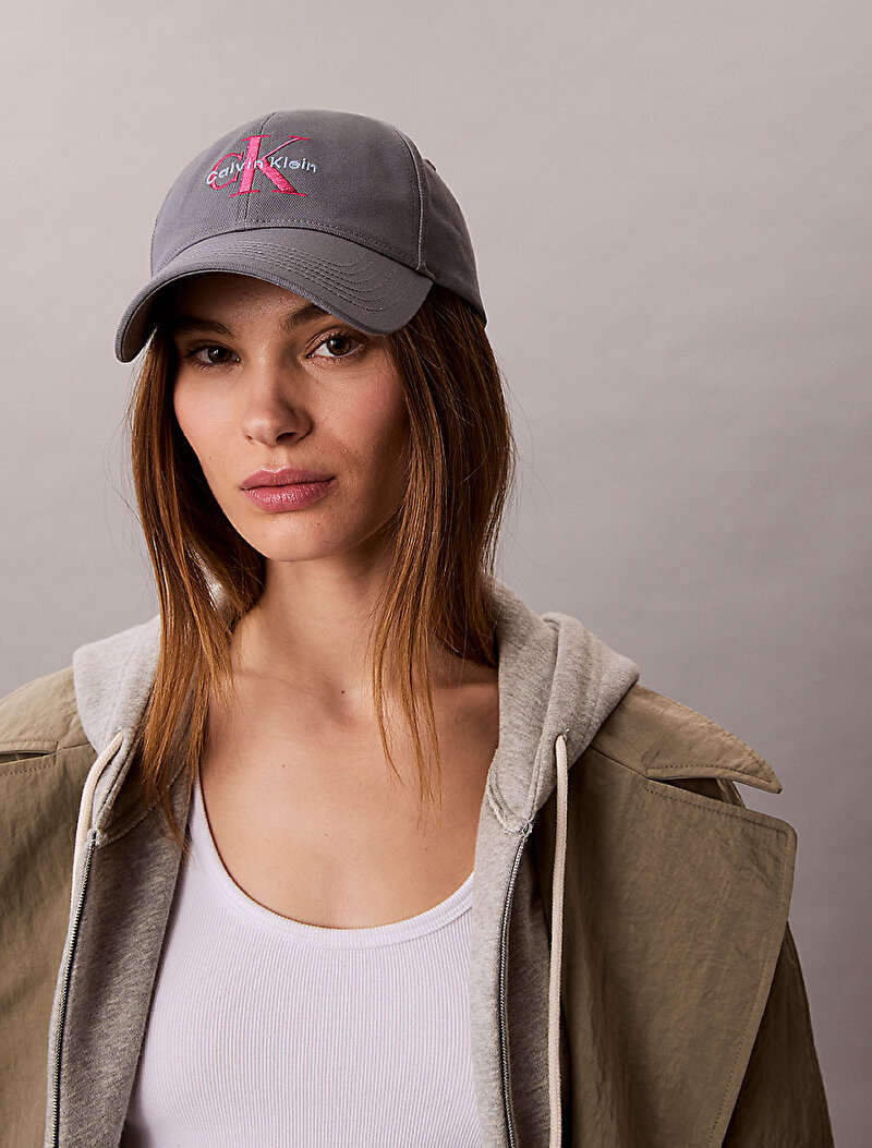 Calvin Klein Gri Renkli Kadın Monogram Embroidery Şapka