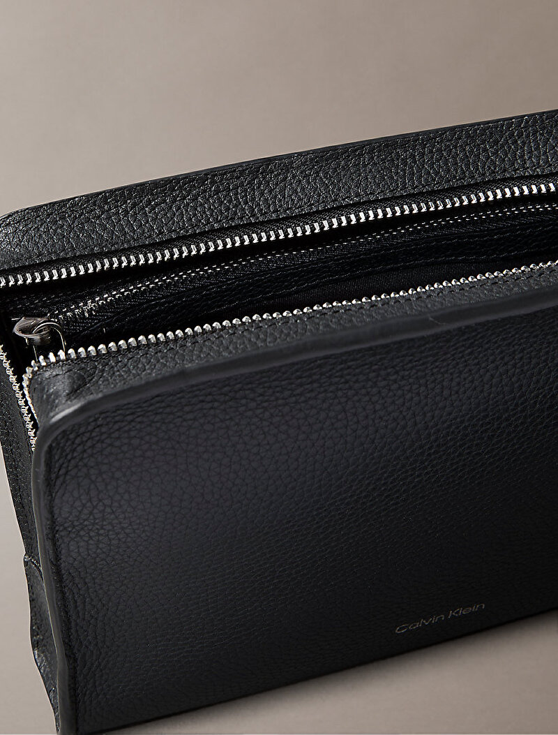 Calvin Klein Siyah Renkli Erkek Foil Emboss Pouch Cüzdan
