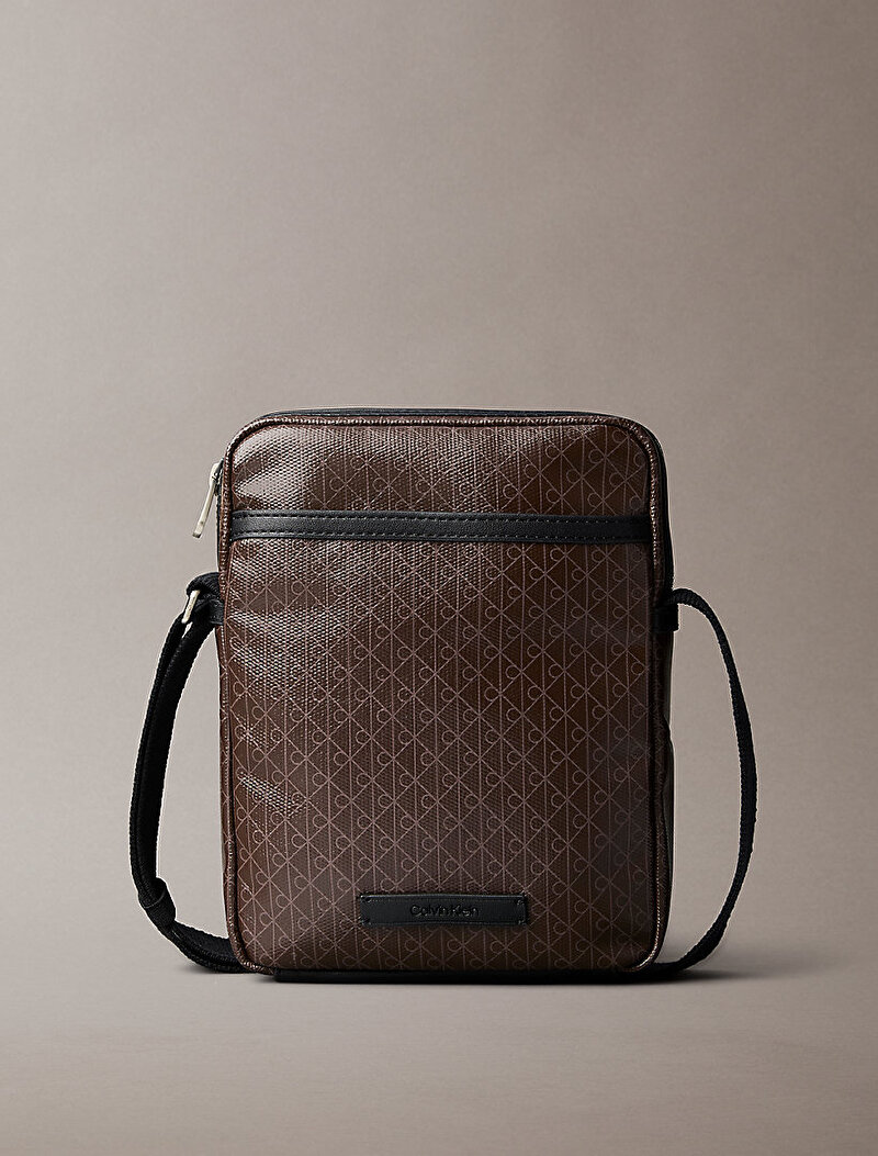 Calvin Klein Kahverengi Renkli Erkek Emblem Coated Çapraz Çanta