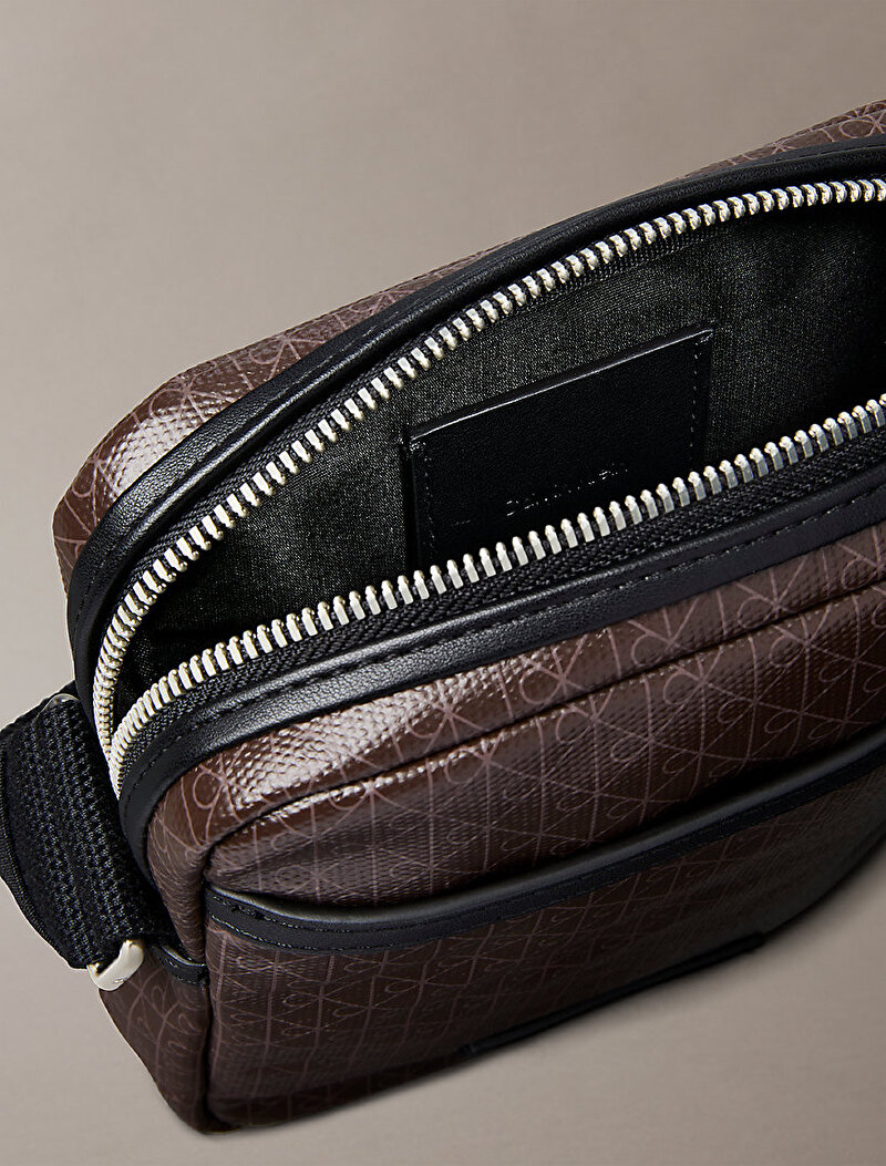 Calvin Klein Kahverengi Renkli Erkek Emblem Coated Çapraz Çanta