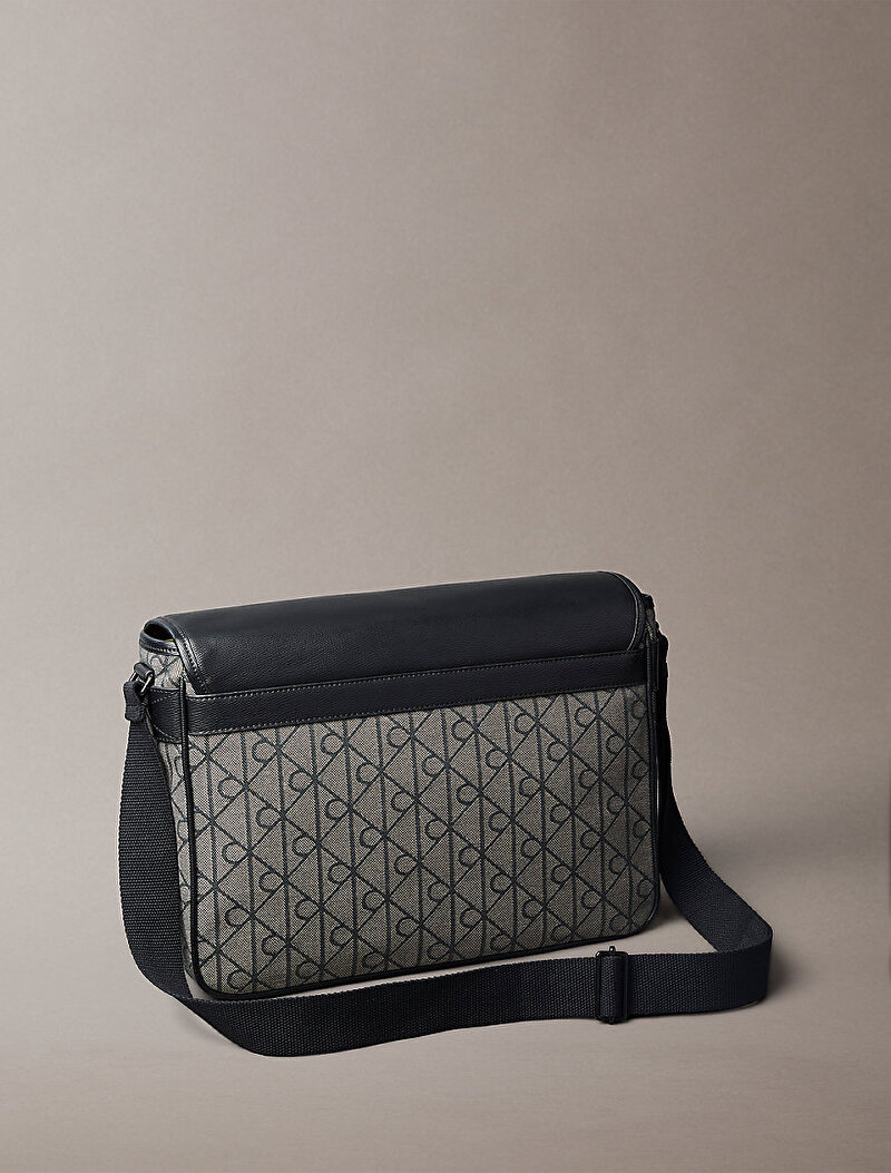 Calvin Klein Bej Renkli Erkek Mixed Emblem Laptop Çantası