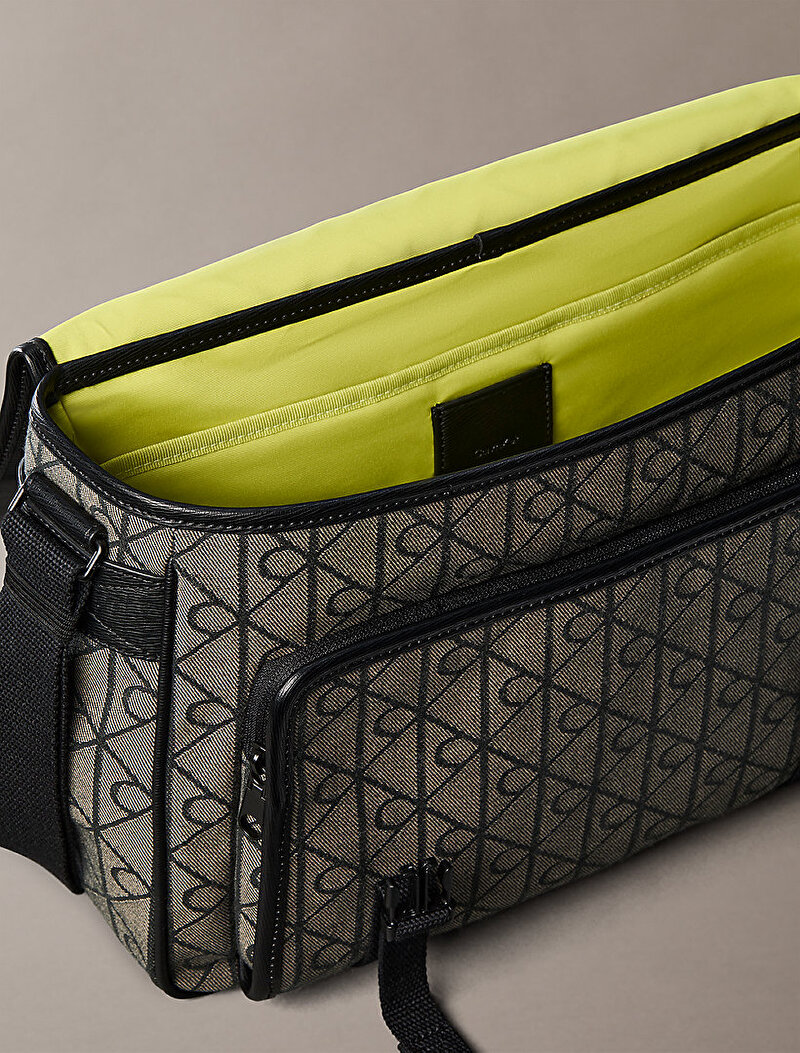 Calvin Klein Bej Renkli Erkek Mixed Emblem Laptop Çantası