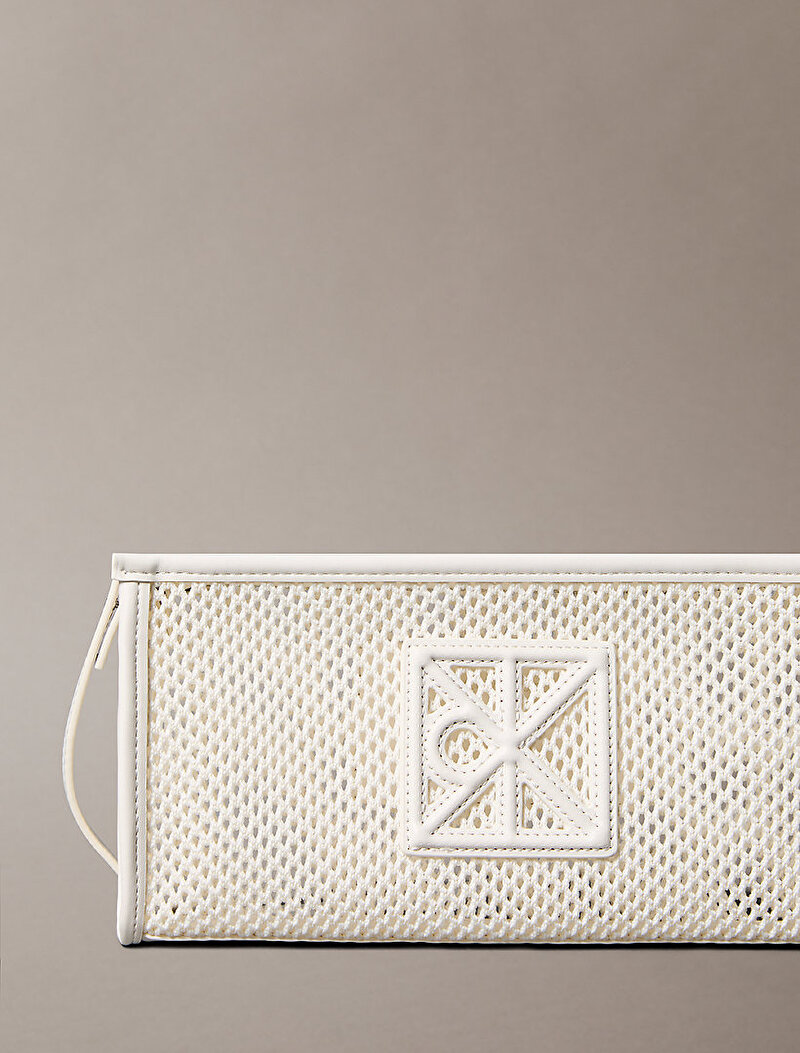 Calvin Klein Beyaz Renkli Kadın Emblem Mesh Convertible Çanta
