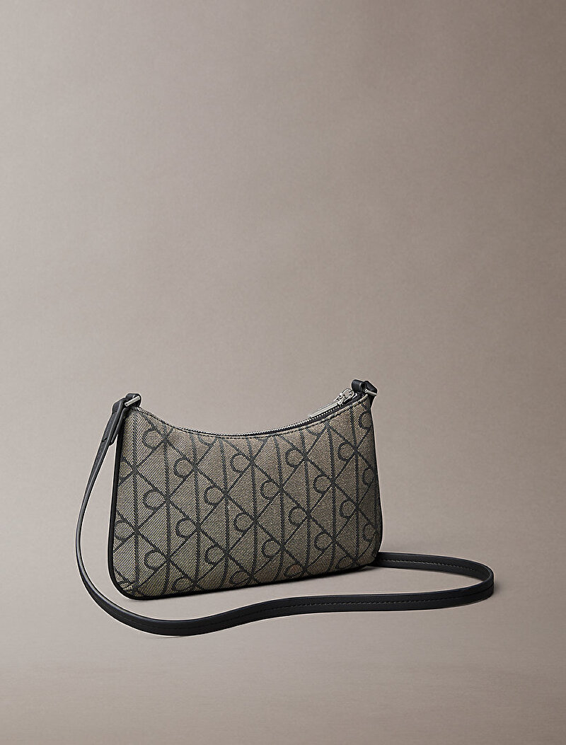 Calvin Klein Bej Renkli Kadın Emblem Jacquard Çapraz Çanta