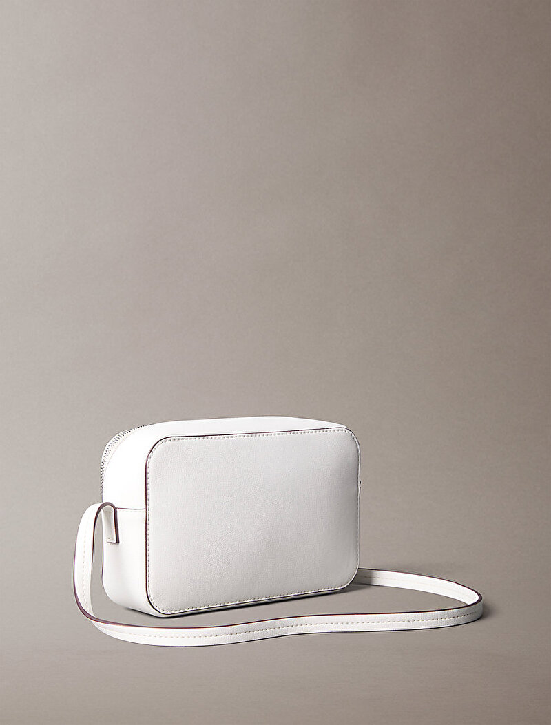 Calvin Klein Beyaz Renkli Kadın Foil Logo Elongated Çapraz Çanta