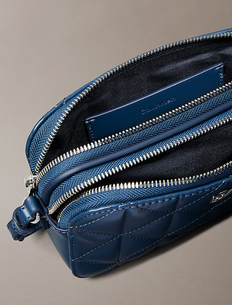 Calvin Klein Mavi Renkli Kadın Quilted Double Zip Çapraz Çanta
