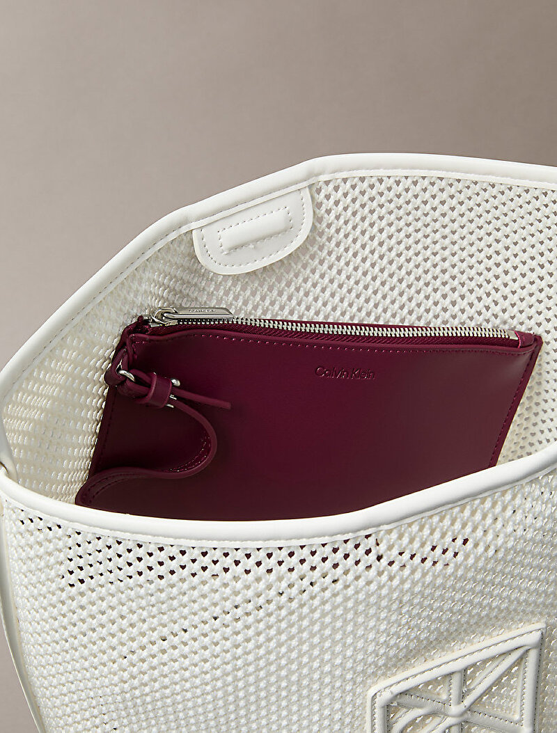 Calvin Klein Beyaz Renkli Kadın Emblem Mesh Bucket Çanta