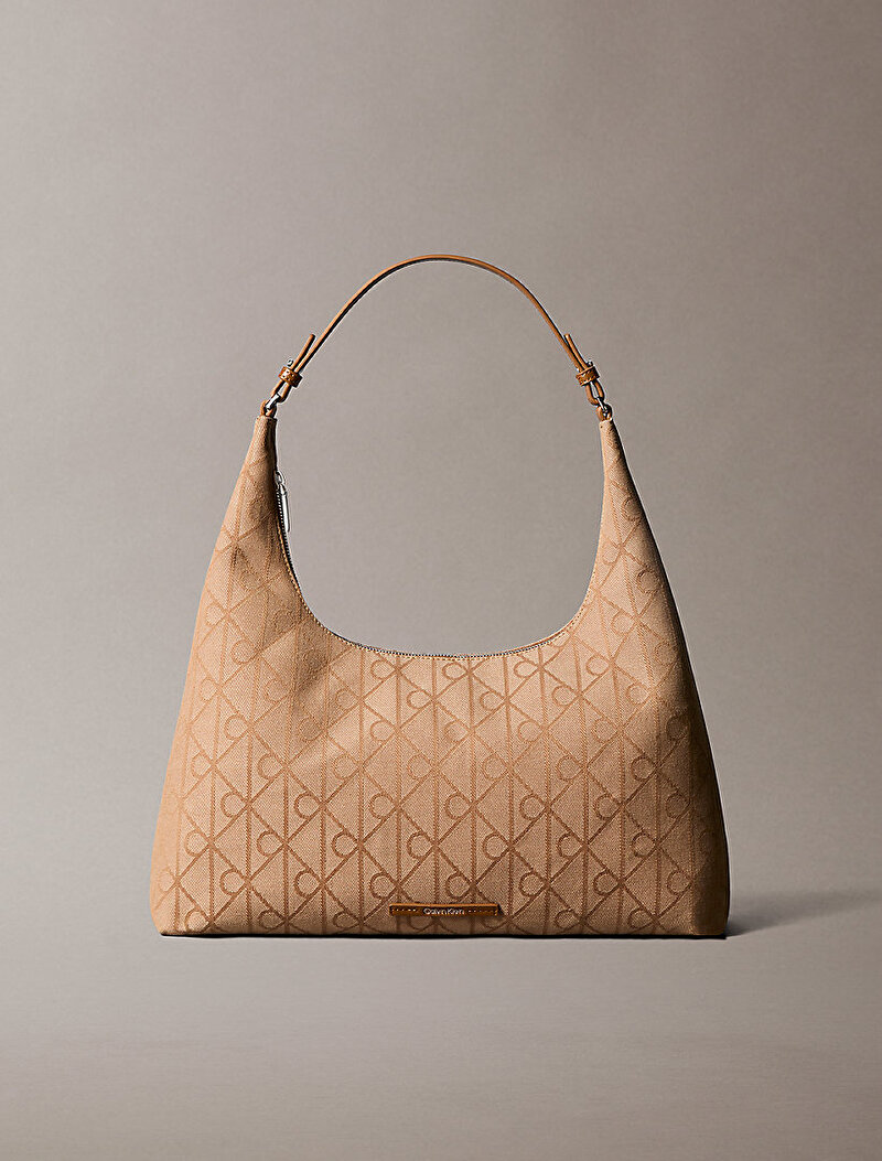Calvin Klein Bej Renkli Kadın Emblem Jacquard Omuz Çantası