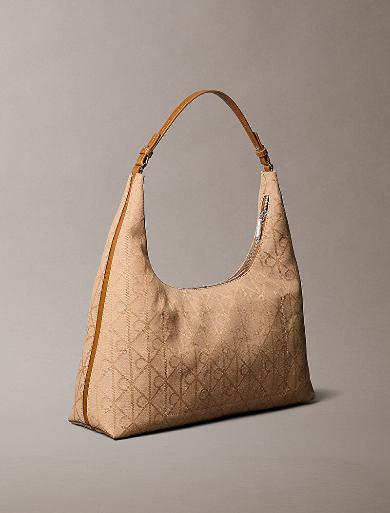 Calvin Klein Bej Renkli Kadın Emblem Jacquard Omuz Çantası