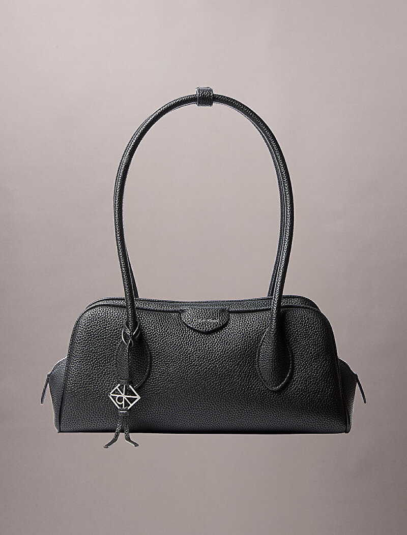 Calvin Klein Siyah Renkli Kadın Emblem Trio Pebble Omuz Çantası