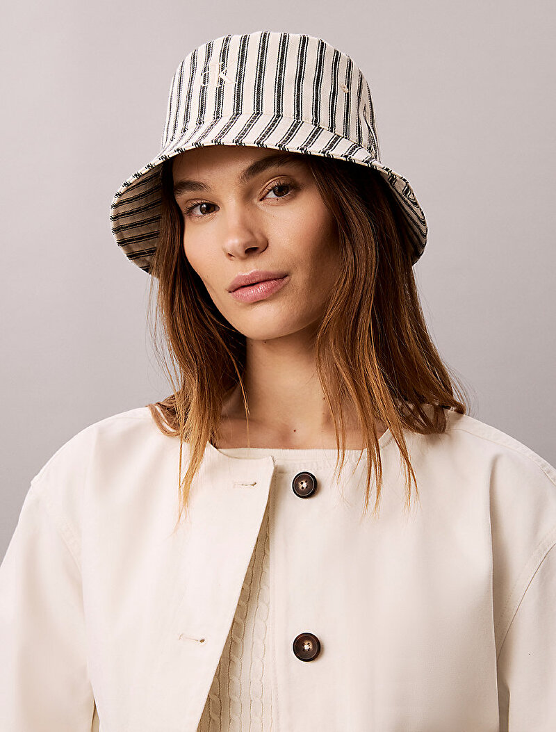 Calvin Klein Siyah Renkli Kadın Non Logo Bucket Şapka