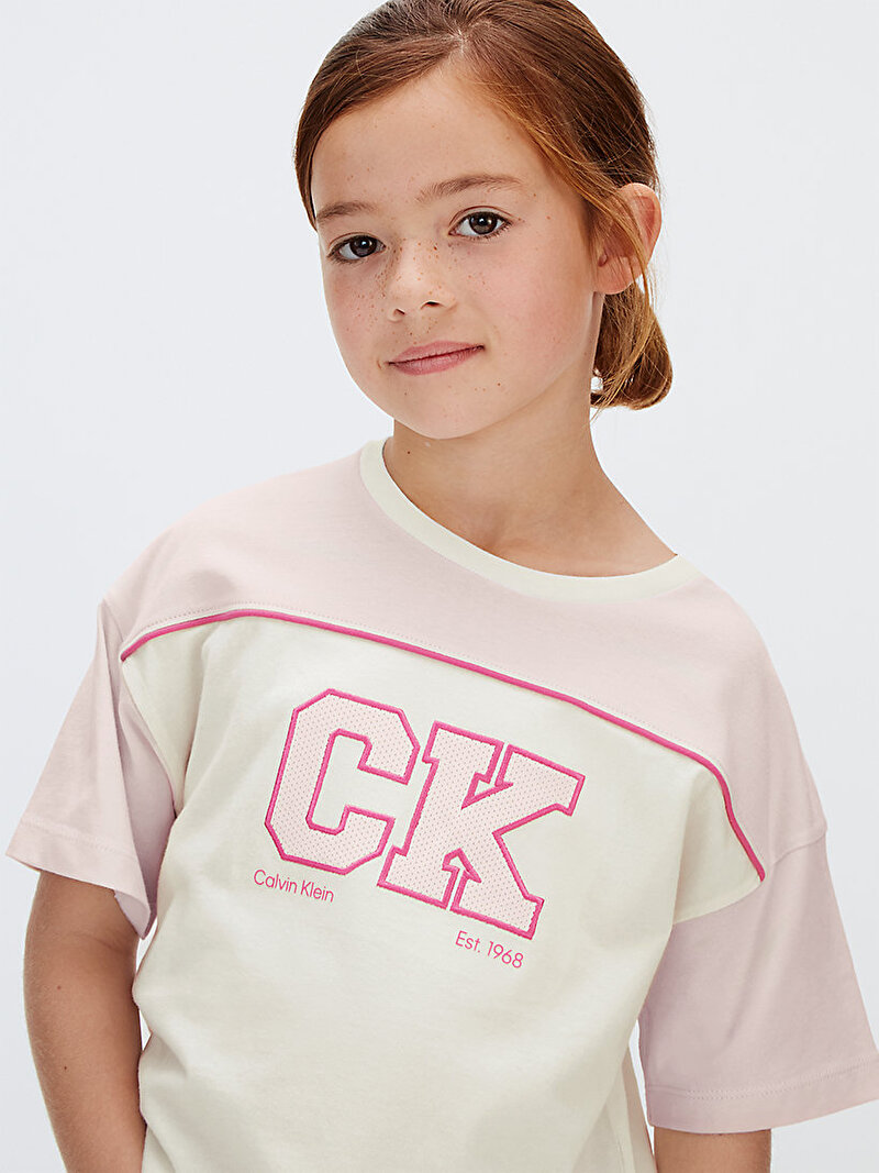 Calvin Klein Bej Renkli Kız Çocuk CK Collegiate Coloblock T-shirt
