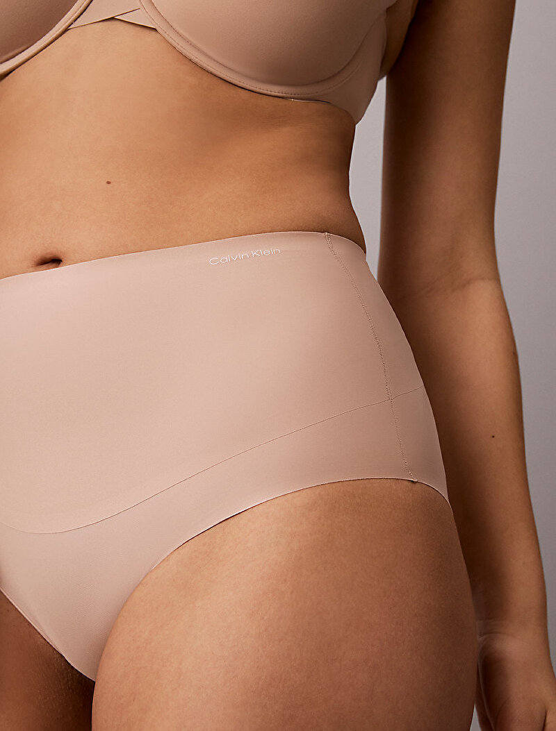 Calvin Klein Bej Renkli Kadın Brief Külot