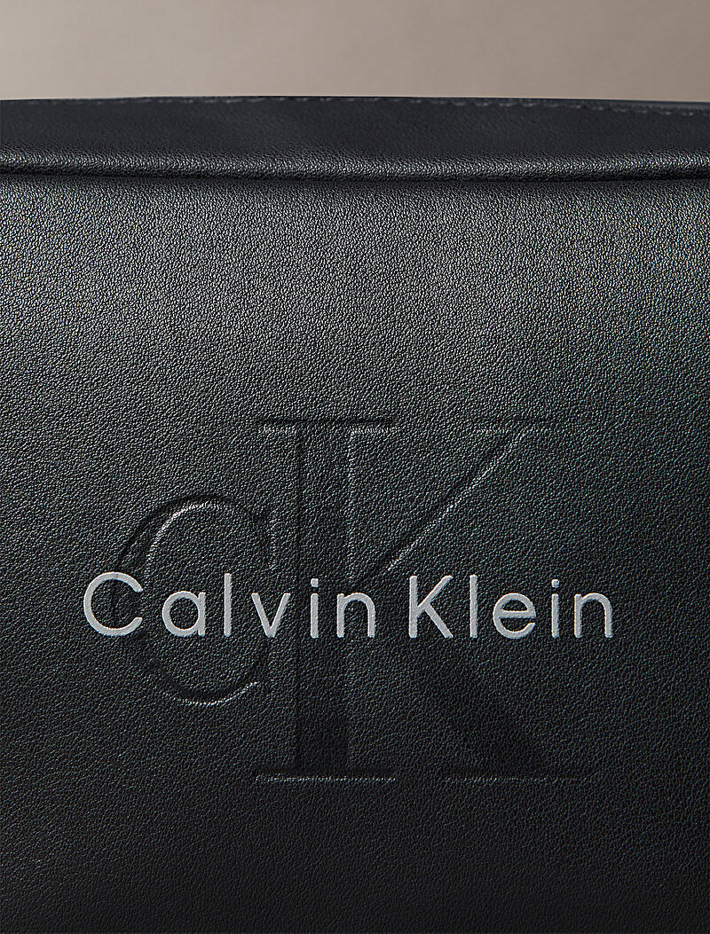 Calvin Klein Siyah Renkli Erkek Bold Washbag
