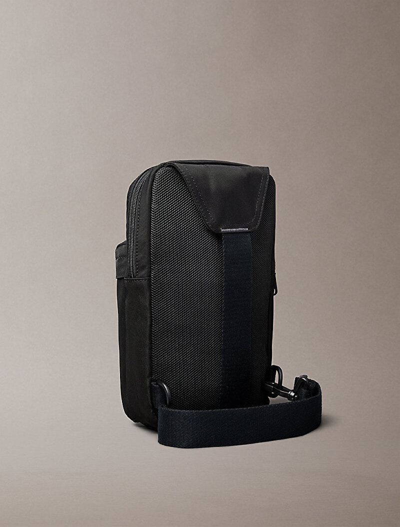Calvin Klein Siyah Renkli Erkek Bold Sling Omuz Çantası