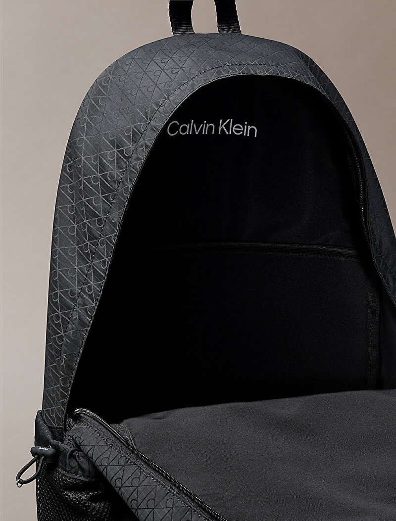 Calvin Klein Siyah Renkli Erkek Utility Emblem Bunge Sırt Çantası