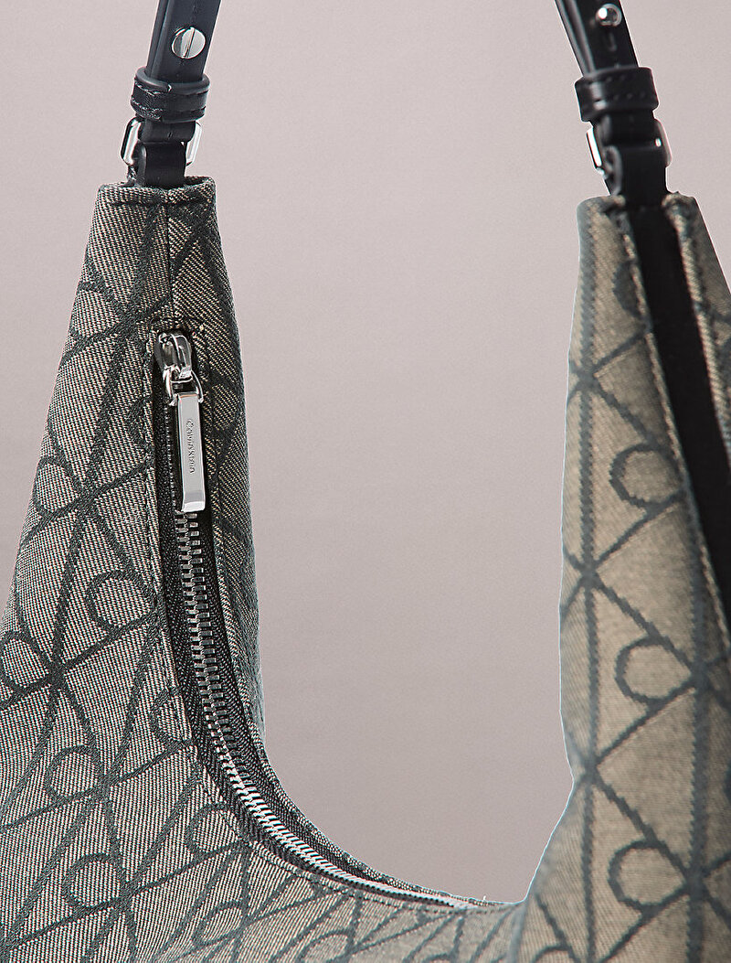 Calvin Klein Siyah Renkli Kadın Emblem Jacquard Omuz Çantası