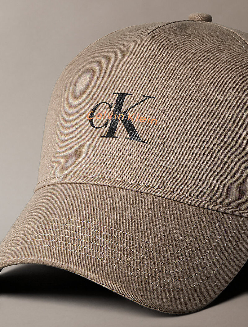 Calvin Klein Beyaz Renkli Erkek Monologo Printed Şapka