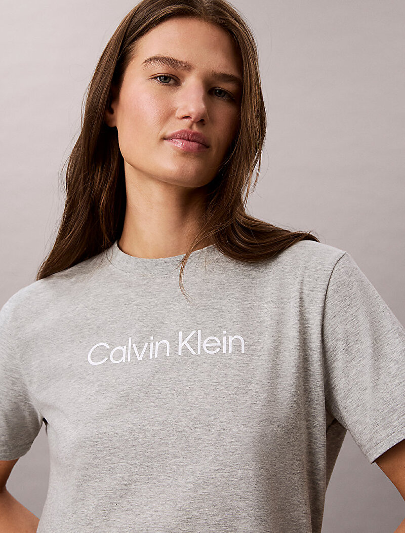 Calvin Klein Gri Renkli Kadın Regular T-shirt