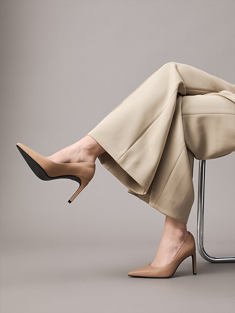 Calvin Klein Bej Renkli Kadın Topuklu Ayakkabı