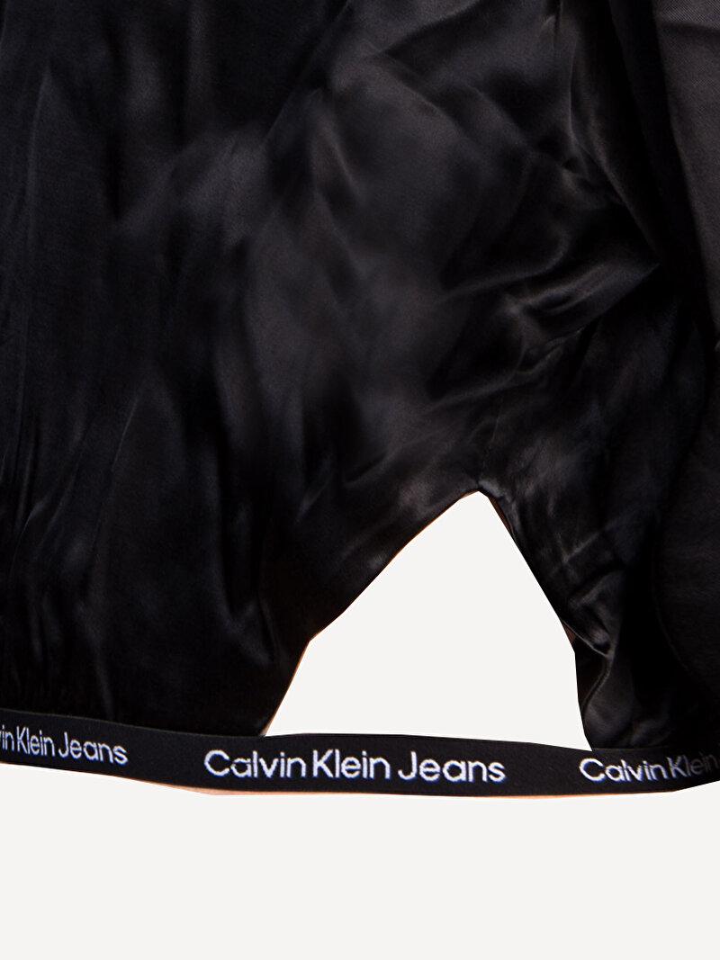 Calvin Klein Siyah Renkli Kadın Logo Tape Shiny Crop Bluz