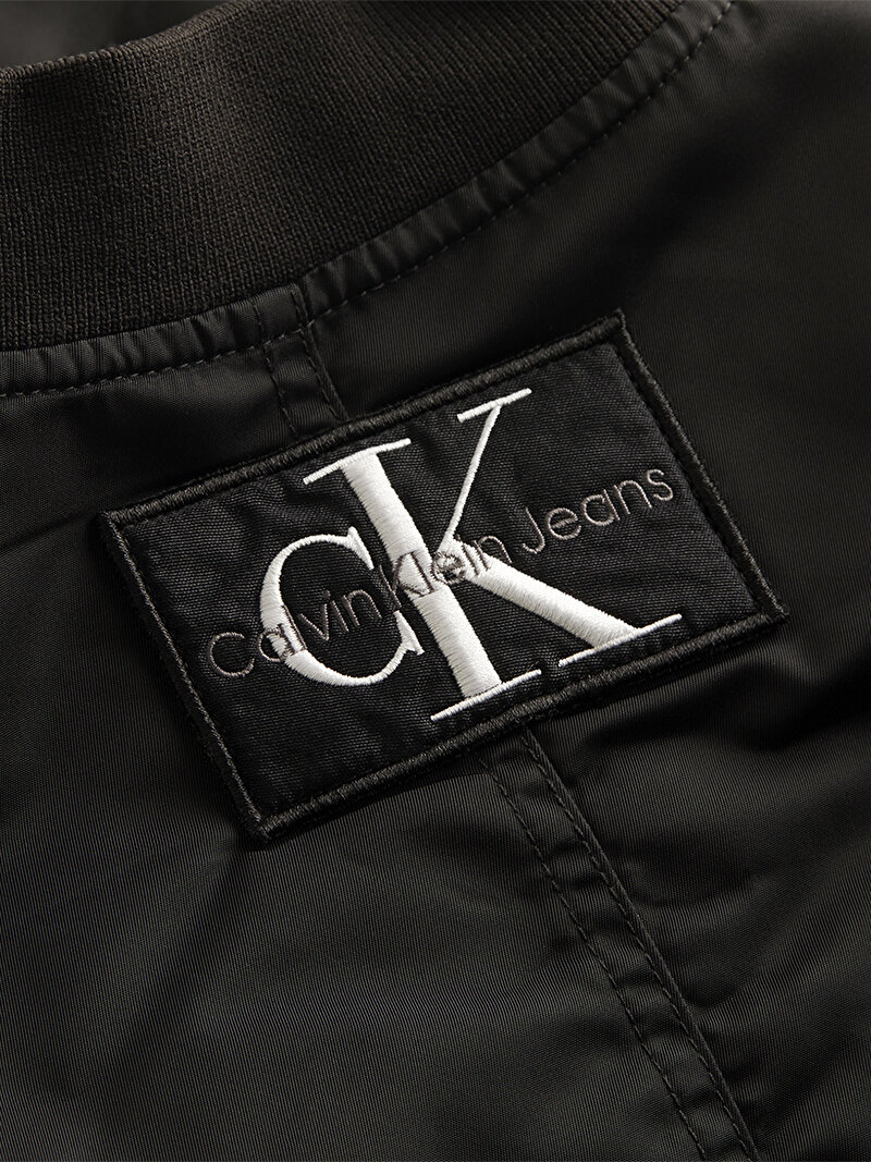 Calvin Klein Siyah Renkli Kadın Cropped Bomber Ceket