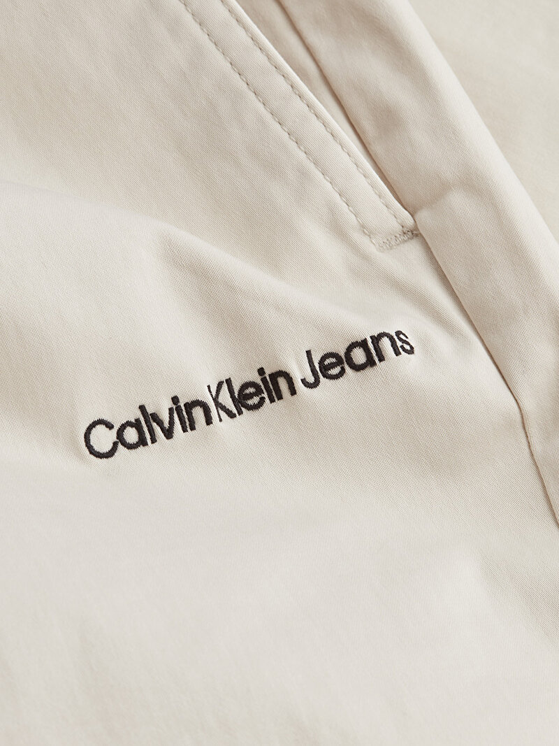 Calvin Klein Ekru Renkli Erkek Skinny Jogger Chino Şort