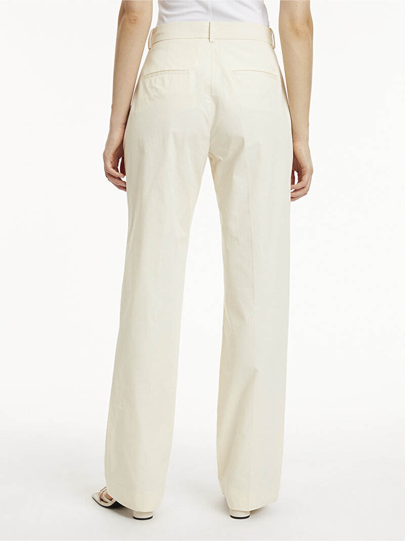 Calvin Klein Beyaz Renkli Kadın Slim Straight Pantolon