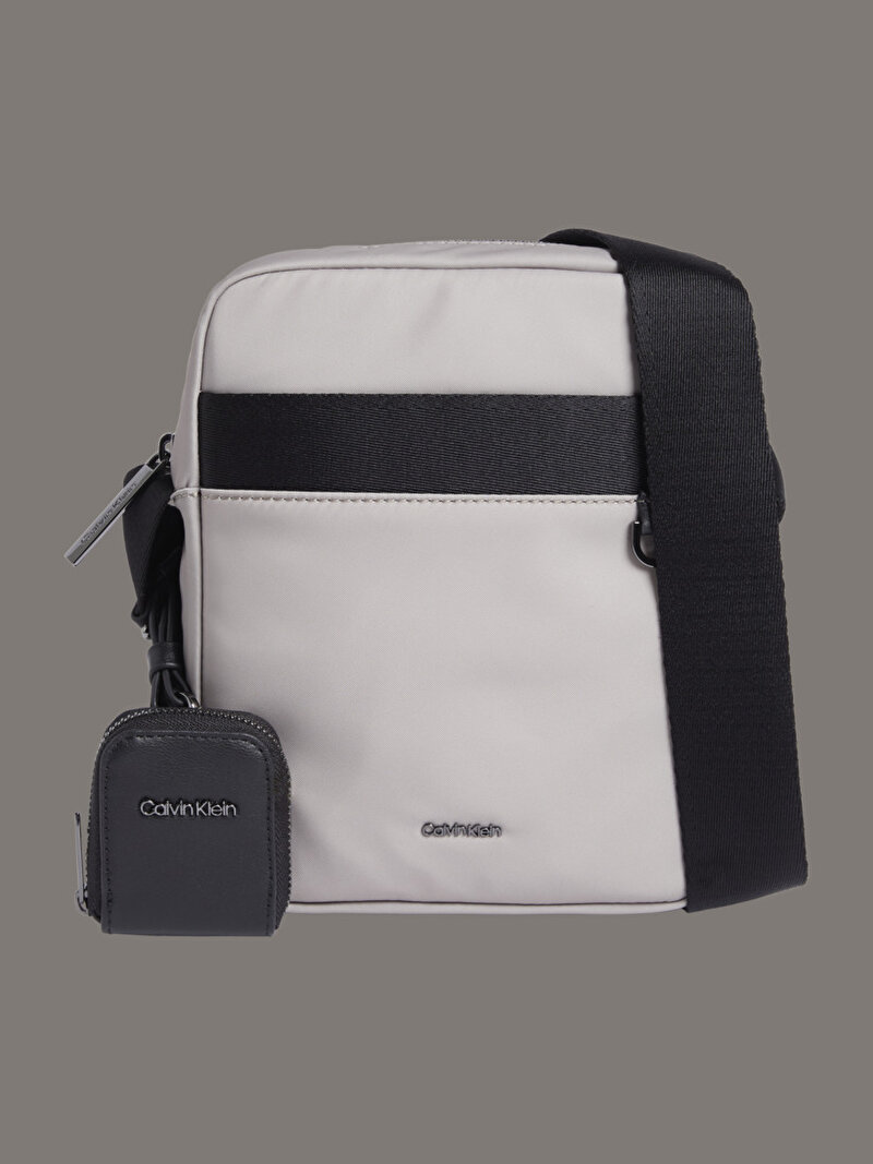 Calvin Klein Gri Renkli Erkek CK Reporter Çanta