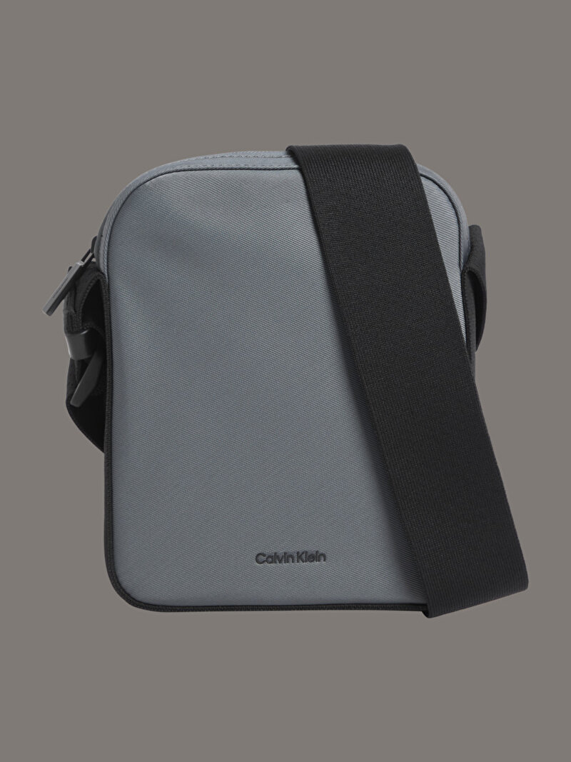 Calvin Klein Mavi Renkli Erkek CK Ease Reporter Çanta