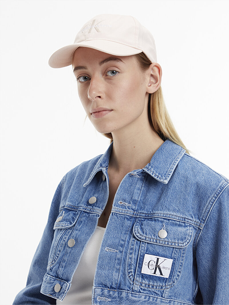Calvin Klein Ekru Renkli Kadın Monogram Şapka