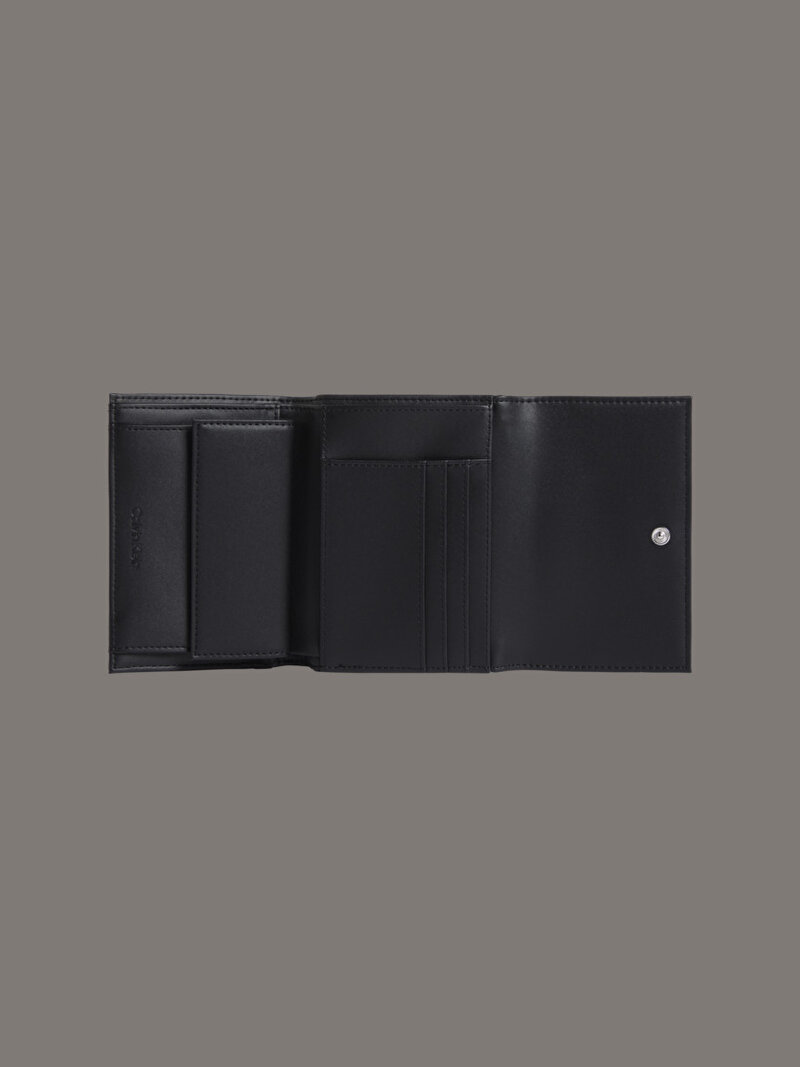 Calvin Klein Siyah Renkli Kadın CK Daily Medium Trifold Cüzdan