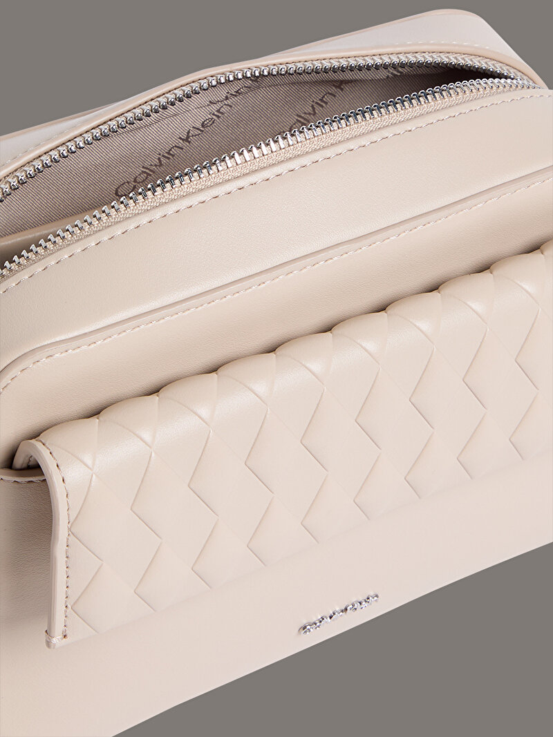 Calvin Klein Bej Renkli Kadın Mini Quilt Camera Çanta