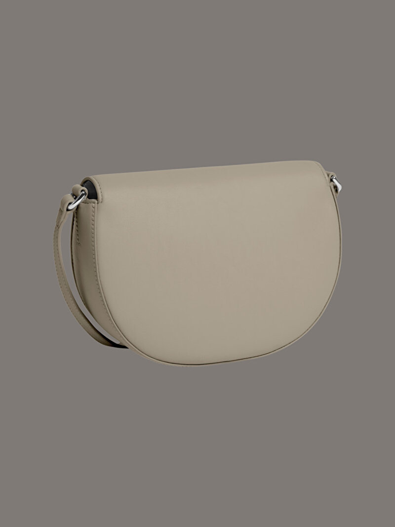 Calvin Klein Bej Renkli Kadın CK Çapraz Çanta