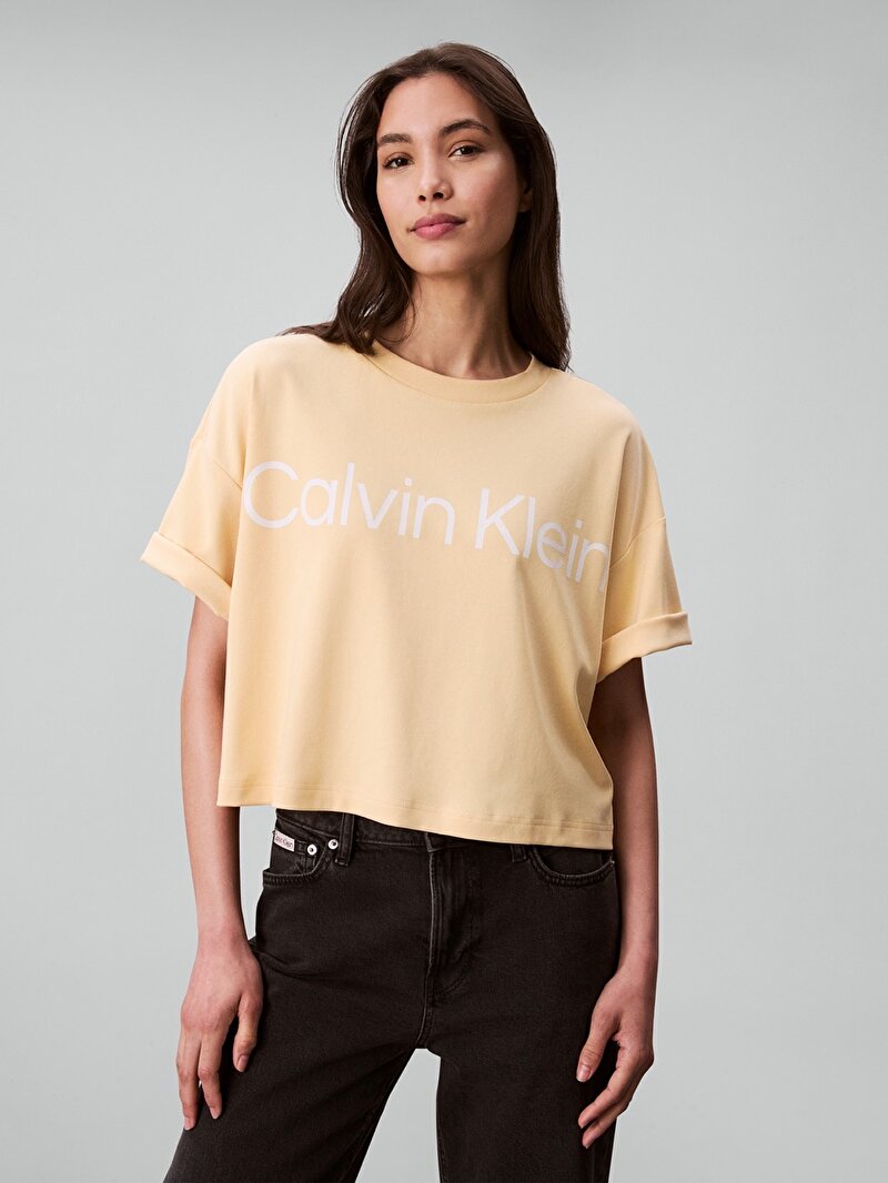 Calvin Klein Sarı Renkli Kadın Boxy Logo Graphic T-shirt