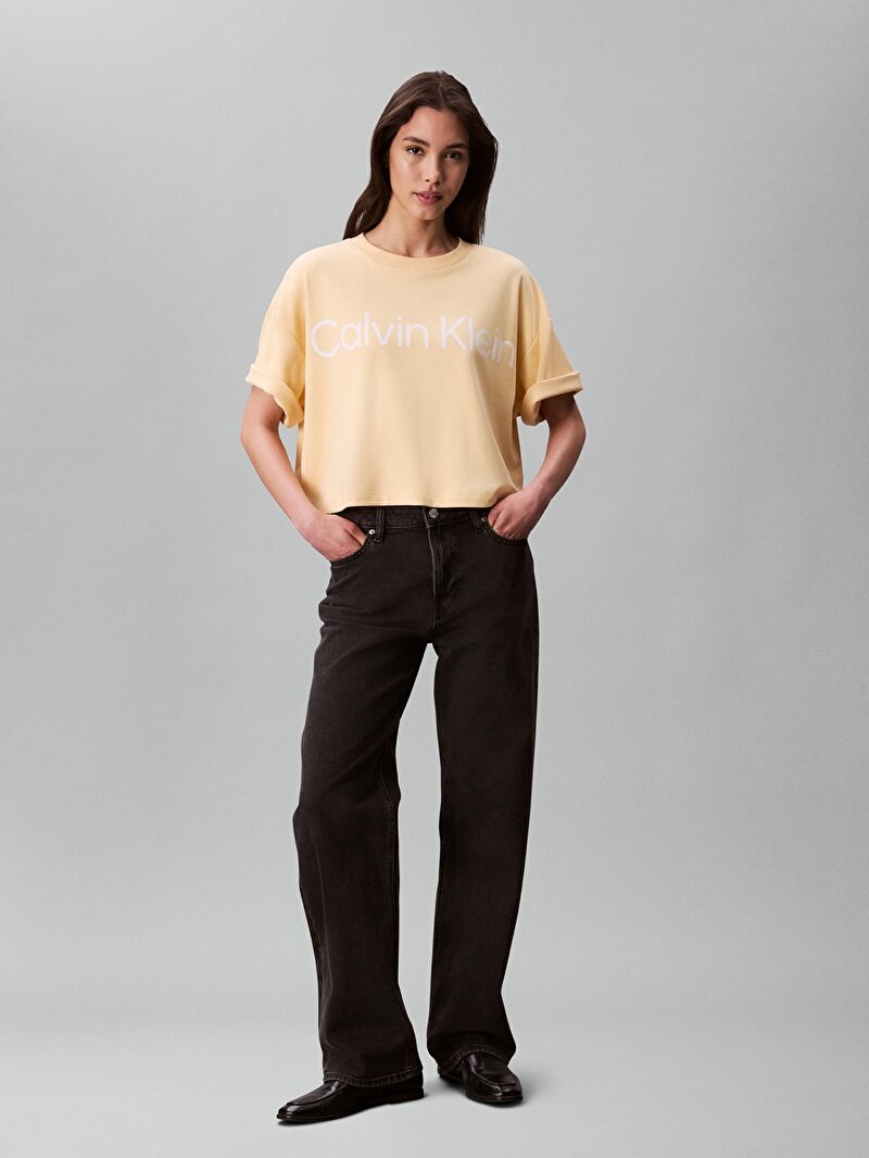 Calvin Klein Sarı Renkli Kadın Boxy Logo Graphic T-shirt