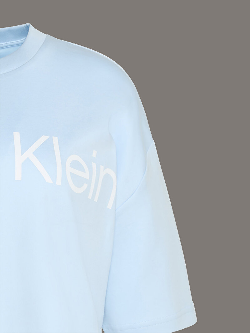 Calvin Klein Mavi Renkli Kadın Boxy Logo Graphic T-shirt