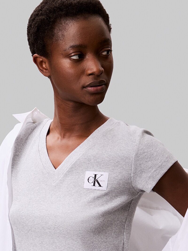 Calvin Klein Gri Renkli Kadın Woven Label T-shirt