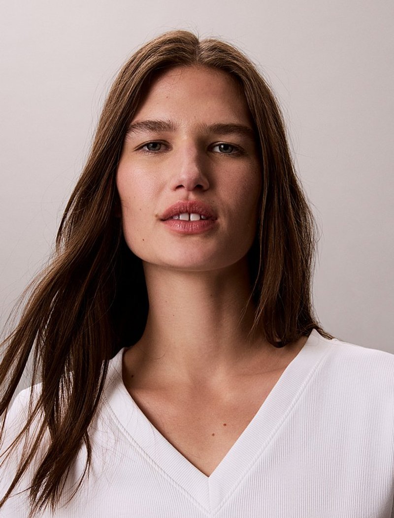 Calvin Klein Beyaz Renkli Kadın Woven Label T-shirt