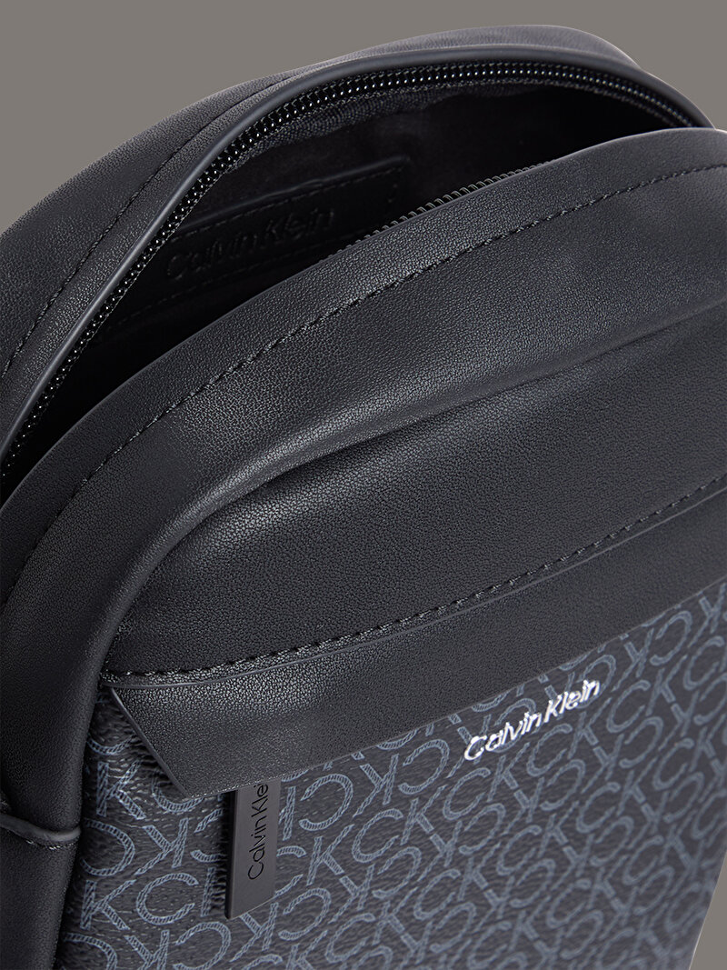 Calvin Klein Siyah Renkli Erkek CK Must Mono Reporter Çanta