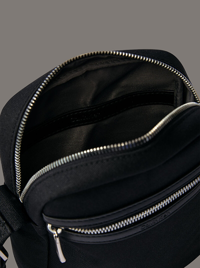Calvin Klein Siyah Renkli Erkek Contrast Reporter Çapraz Çanta