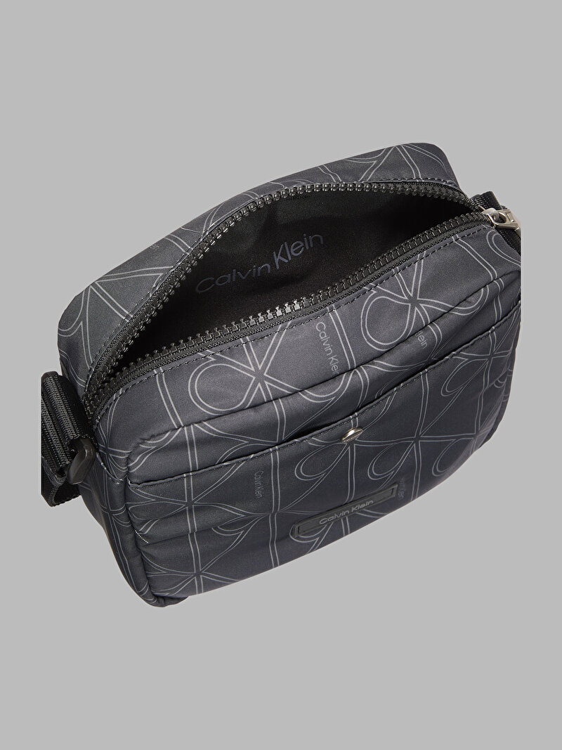 Calvin Klein Siyah Renkli Erkek Printed Emblem Çapraz Çanta