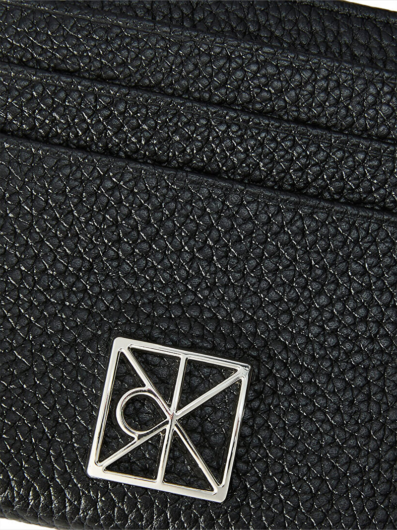 Calvin Klein Siyah Renkli Kadın Emblem Pebble Kartlık