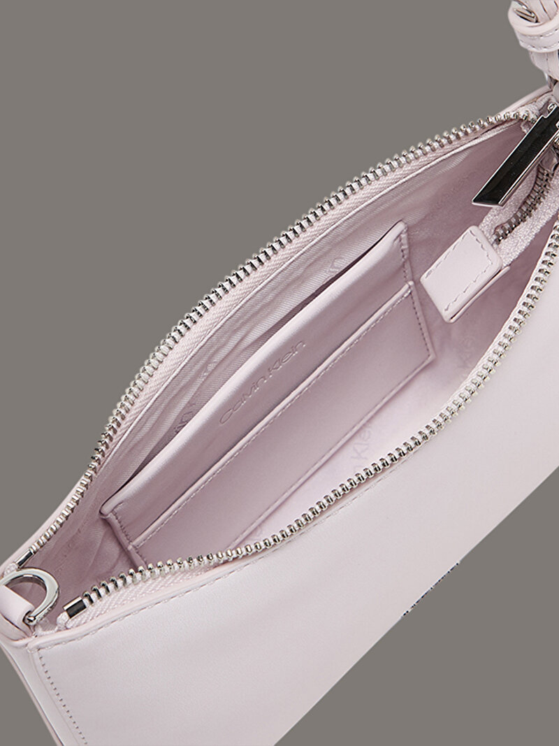 Calvin Klein Pembe Renkli Kadın CK Must Logo Çapraz Çanta