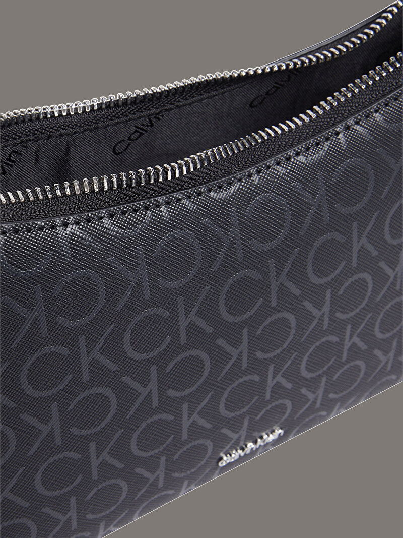 Calvin Klein Siyah Renkli Kadın CK Must Çapraz Çanta