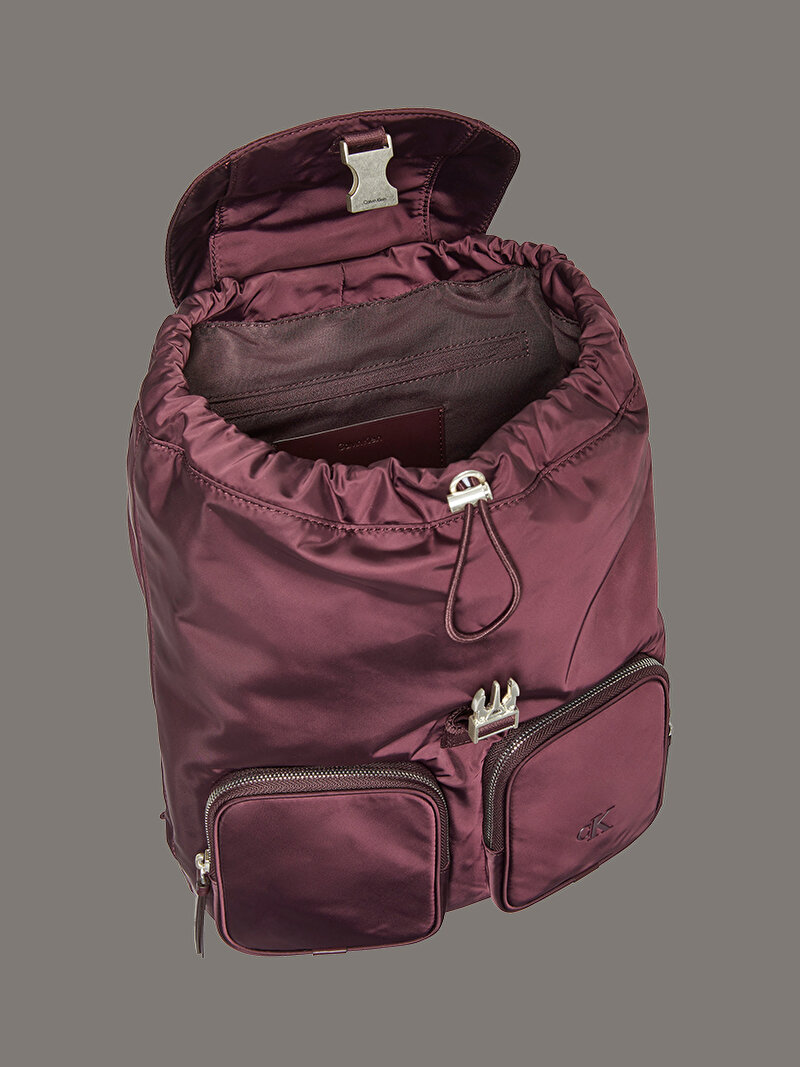 Calvin Klein Kırmızı Renkli Kadın Pocket Naylon Flap Sırt Çantası